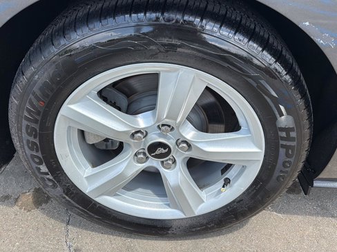 Used 2018 Ford Mustang Premium image 11