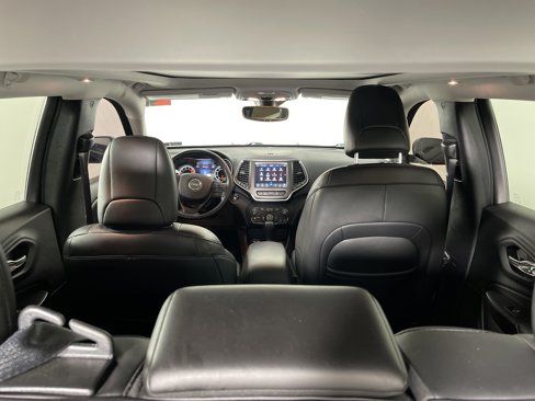 Used 2021 Jeep Cherokee Trailhawk w/ Sun, Sound & Nav Group image 16