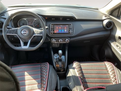 Used 2022 Nissan Kicks S image 10