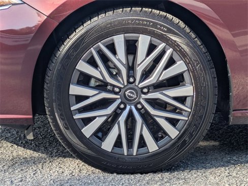 Used 2023 Nissan Altima 2.5 SV image 14