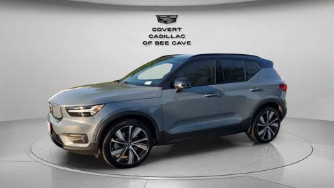 Used 2022 Volvo XC40 P8 Recharge Plus image 4