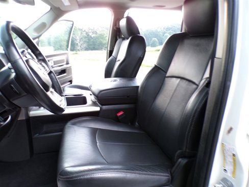 Used 2018 RAM 2500 Laramie w/ Sport Appearance Group image 5