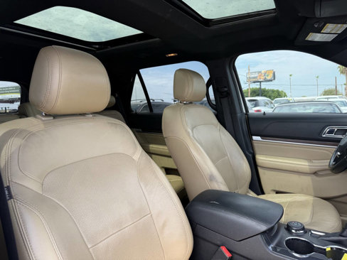 Used 2017 Ford Explorer Limited w/ Equipment Group 301A image 31