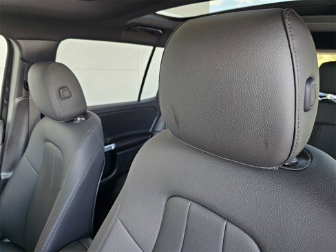 New 2025 Mercedes-Benz GLB 250 image 17