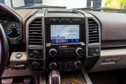 Used 2020 Ford F150 Limited w/ Trailer Tow Package image 26