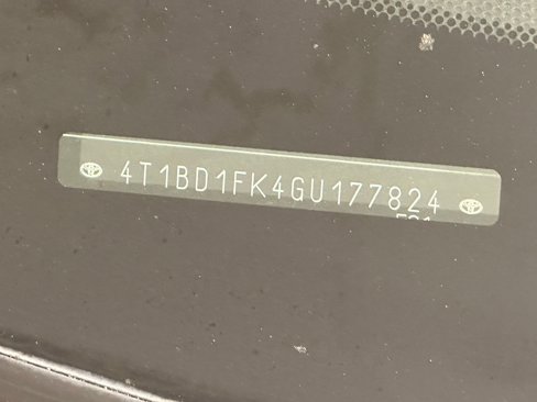 Used 2016 Toyota Camry XLE image 21