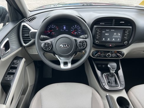 Certified 2021 Kia Soul LX image 17