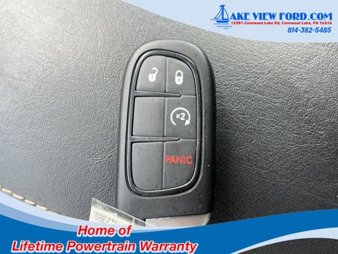Used 2017 Jeep Cherokee Limited image 28