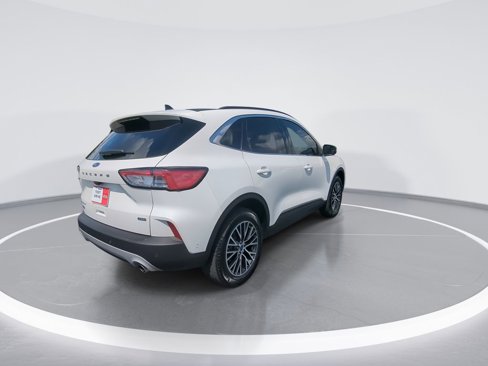 Certified 2022 Ford Escape Titanium w/ Titanium Premium Package image 8