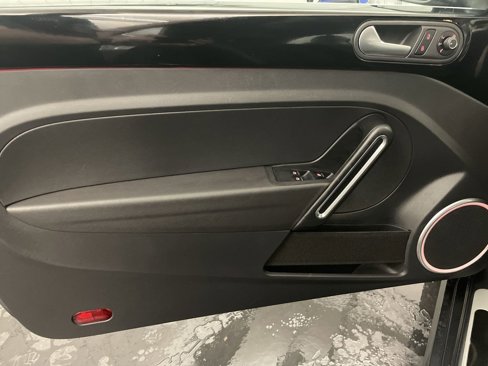 Used 2019 Volkswagen Beetle 2.0T Final Edition SEL image 16