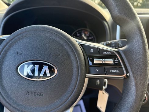 Used 2022 Kia Sportage LX image 20