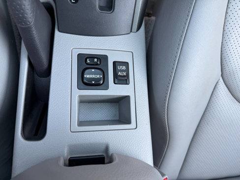 Used 2012 Toyota RAV4 Limited image 58