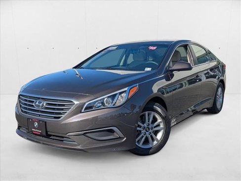 Used 2016 Hyundai Sonata SE image 1