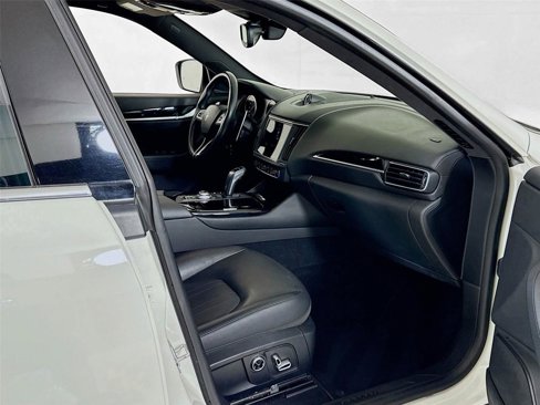 Used 2023 Maserati Levante Modena image 29