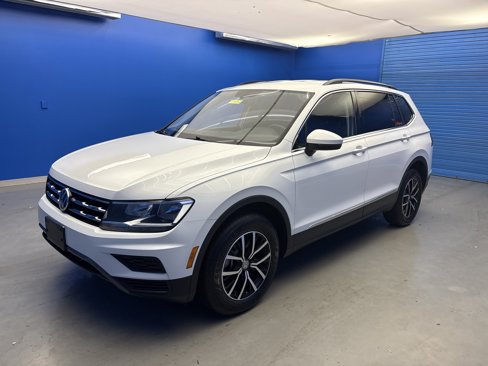 Used 2021 Volkswagen Tiguan SE image 4