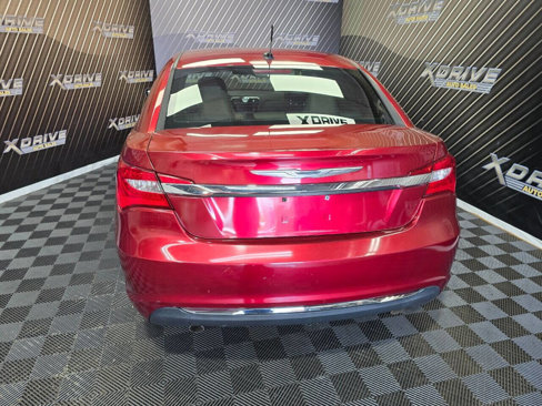 Used 2011 Chrysler 200 Touring image 12