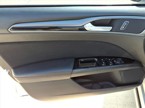 Used 2014 Ford Fusion SE image 19