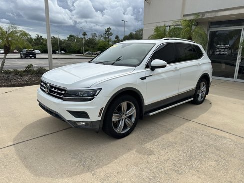 Used 2019 Volkswagen Tiguan SEL Premium image 8