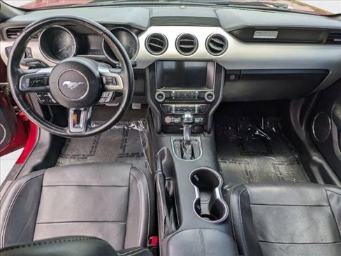 Used 2016 Ford Mustang Premium image 30