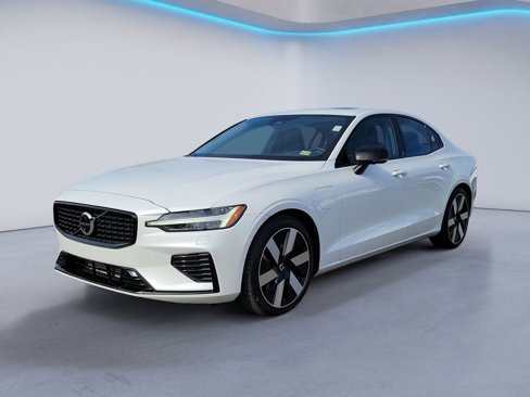 Certified 2024 Volvo S60 T8 Plus w/ Climate Package image 6
