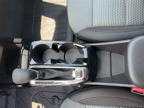 New 2025 Chevrolet Trax LT w/ Driver Confidence Package image 11