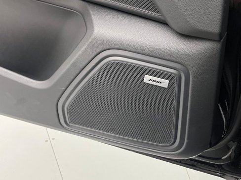 Certified 2024 Porsche Macan image 25