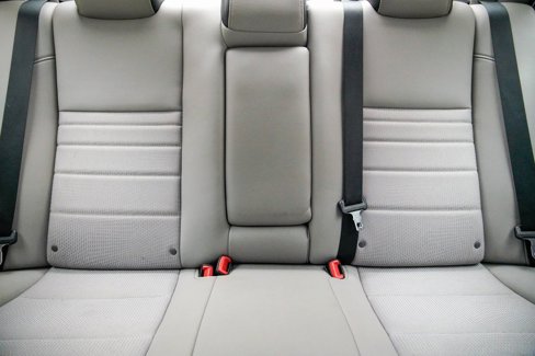 Used 2016 Toyota Camry SE image 8