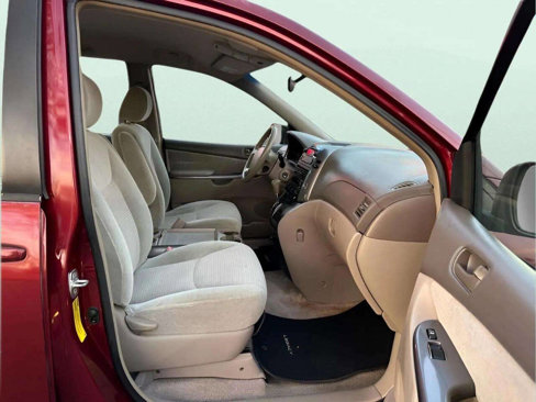 Used 2006 Toyota Sienna LE image 17