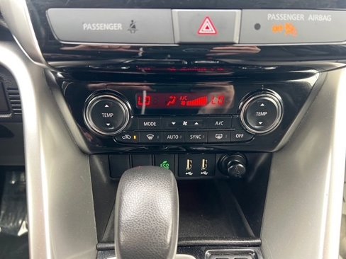 Used 2022 Mitsubishi Eclipse Cross SE image 23
