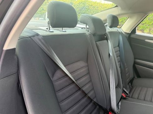 Certified 2018 Ford Fusion SE image 23