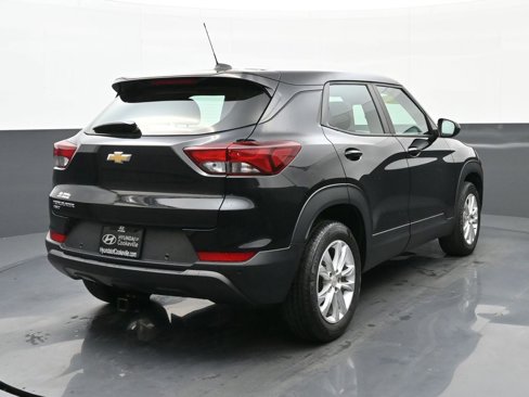 Used 2021 Chevrolet TrailBlazer LS image 3