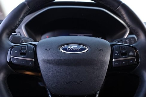 Certified 2024 Ford Escape Active w/ Cold Weather Package image 9
