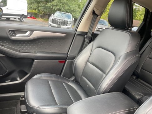 Certified 2020 Ford Escape SEL image 40