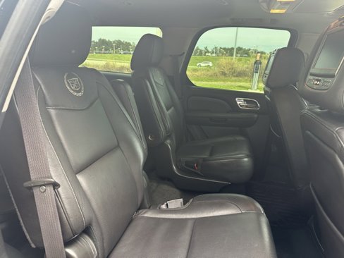 Used 2014 Cadillac Escalade Platinum image 8