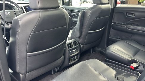 Used 2017 Honda Pilot Elite image 31