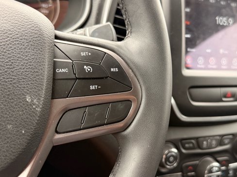 Used 2022 Jeep Cherokee Latitude Lux image 15