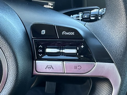 Used 2023 Hyundai Elantra SEL image 26