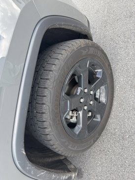 Used 2020 Jeep Grand Cherokee Laredo image 11
