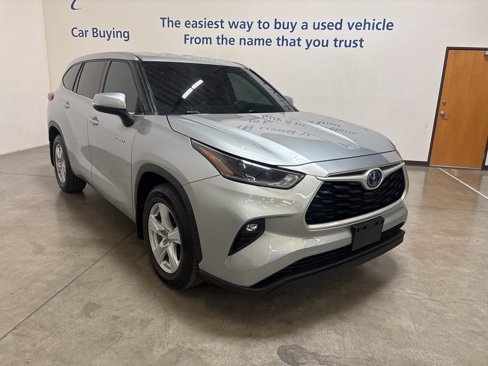 Used 2021 Toyota Highlander LE image 8
