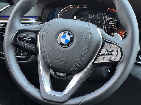Used 2023 BMW 530i xDrive w/ Premium Package image 18