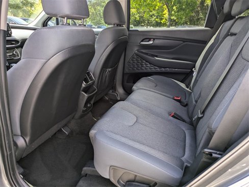 Used 2019 Hyundai Santa Fe SE image 5