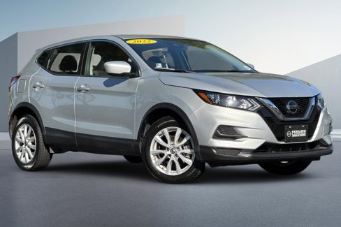 Certified 2022 Nissan Rogue Sport S image 2