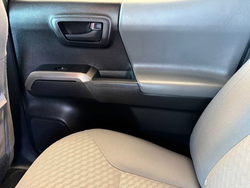 Used 2022 Toyota Tacoma SR5 image 28