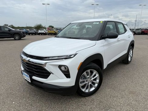 New 2026 Chevrolet TrailBlazer LS image 3