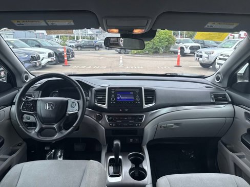 Used 2019 Honda Pilot LX image 2