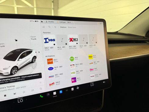 Used 2023 Tesla Model Y AWD image 22