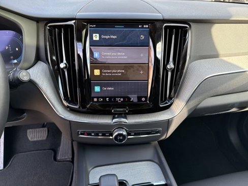 Certified 2025 Volvo XC60 B5 Plus image 15