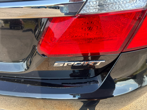 Used 2015 Honda Accord Sport image 28