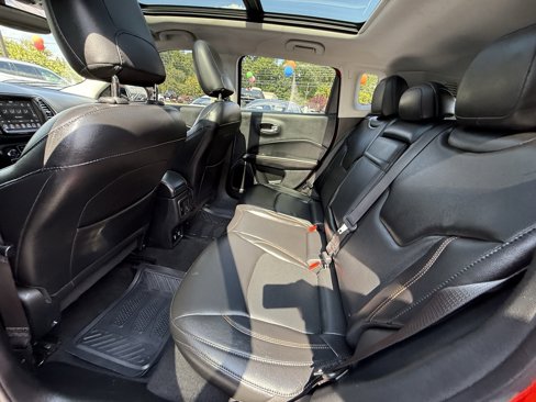 Used 2018 Jeep Compass Limited image 13