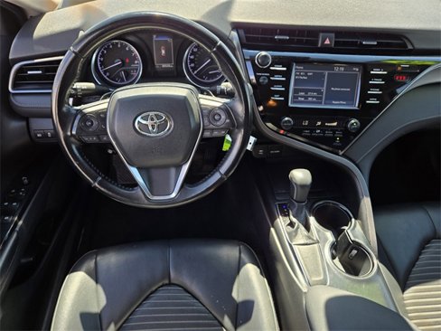 Certified 2019 Toyota Camry SE image 13